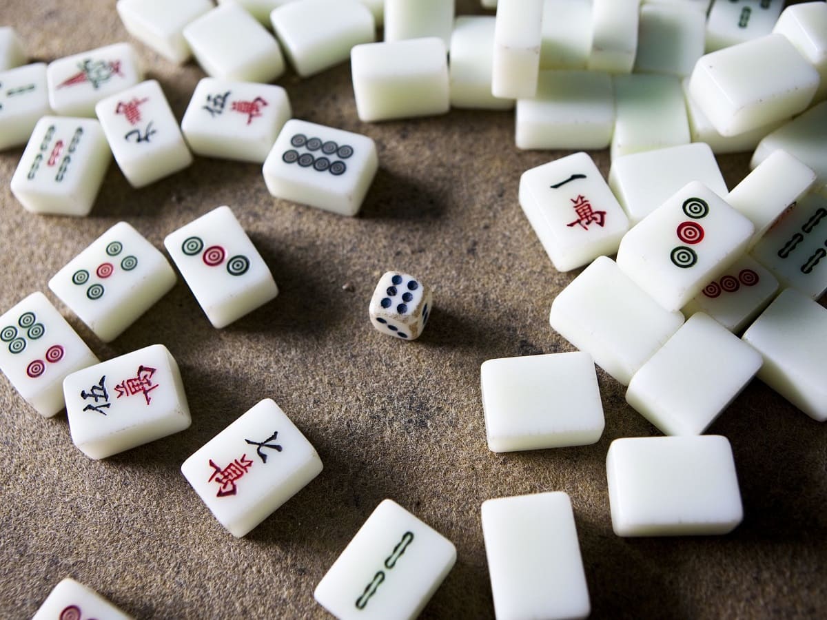Mahjong Decision-Making